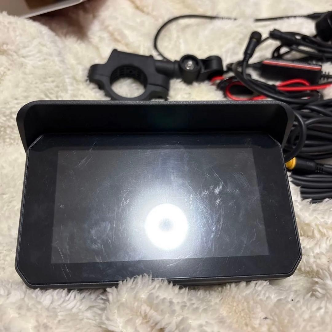 隆*行様 バイク用のドライブレコーダー付スマートモニター 空気圧チェック