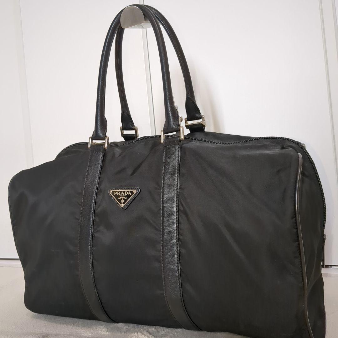 プラダ ボストンバッグ 三角ロゴ 希少色 ブラック レザーハンドル 大容量