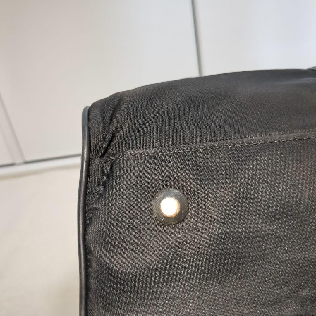 プラダ ボストンバッグ 三角ロゴ 希少色 ブラック レザーハンドル 大容量