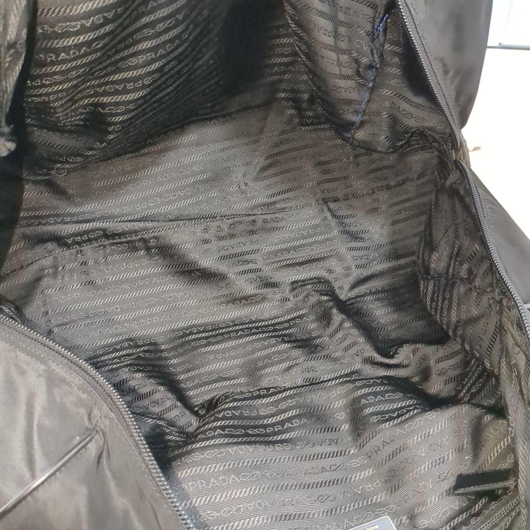 プラダ ボストンバッグ 三角ロゴ 希少色 ブラック レザーハンドル 大容量