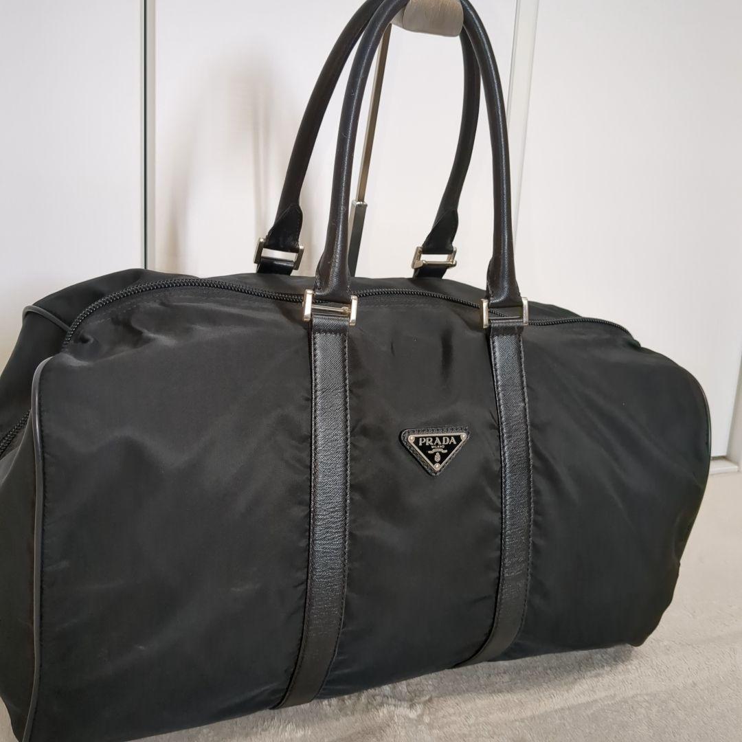 プラダ ボストンバッグ 三角ロゴ 希少色 ブラック レザーハンドル 大容量