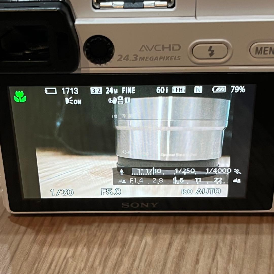 SONY α6000 ミラーレスカメラ ホワイト