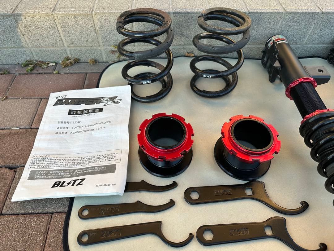 30 アルファード　BLITZ DAMPER ZZ 車高調整キット 92342