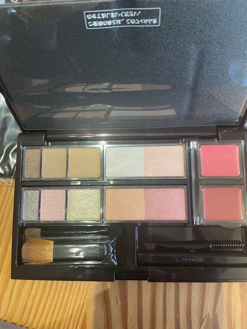 新品☆メナード メイクチュールパレット