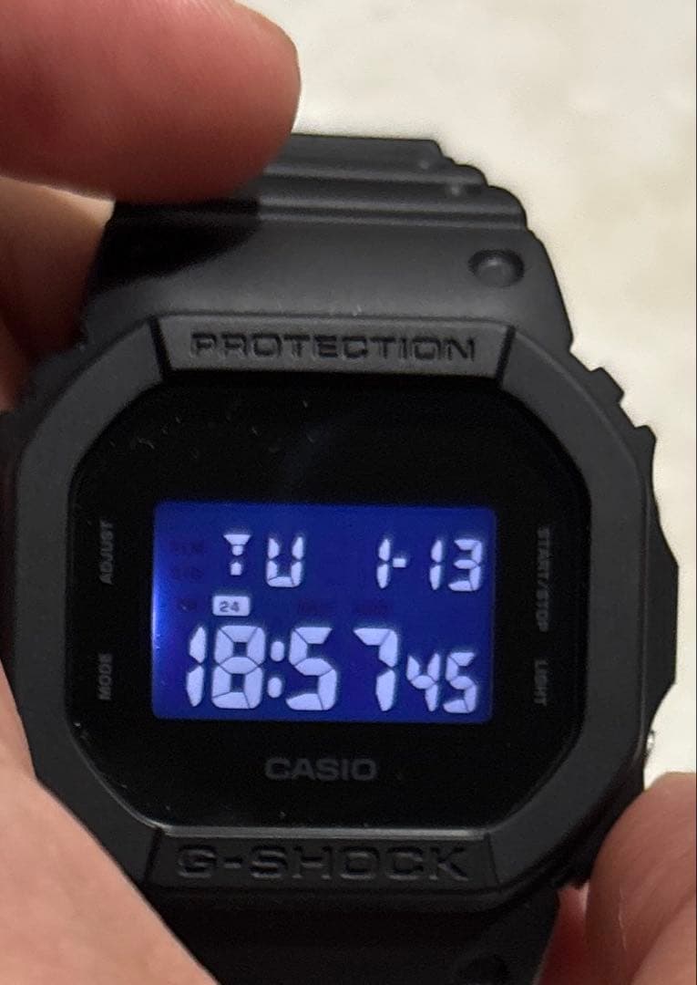 時計 G-SHOCK DW-5600BB