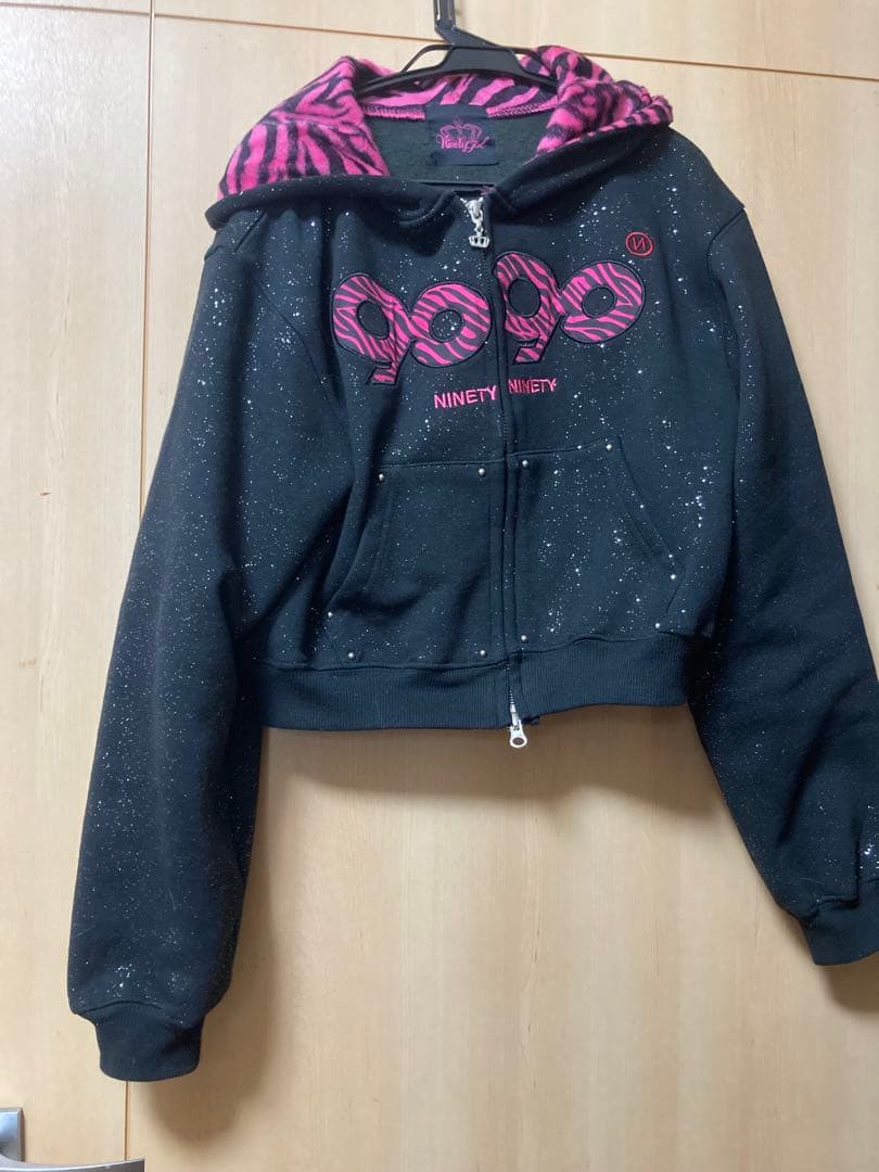 9090girlラメパーカー