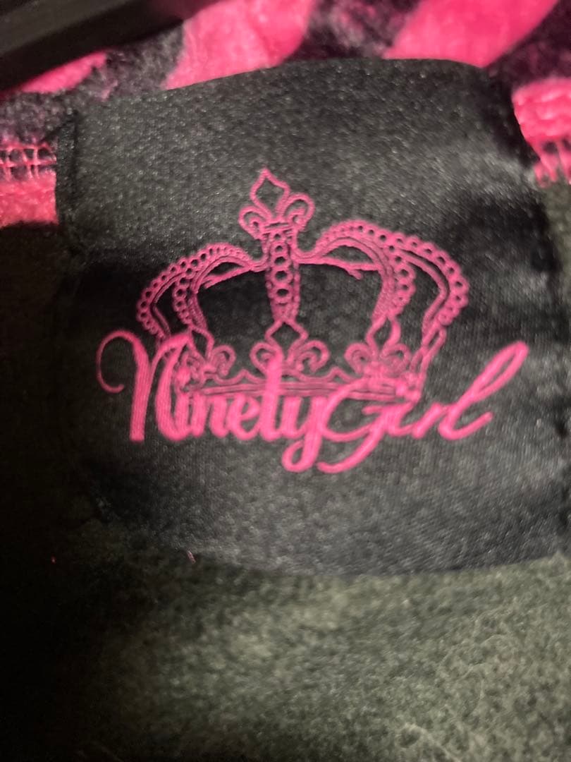 9090girlラメパーカー