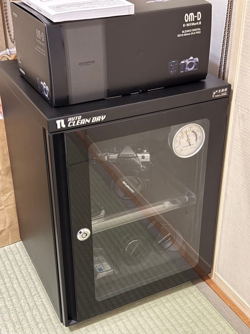 E-M5 Mark III本体+12-45㎜ F4.0 PRO+レンズ2本etc