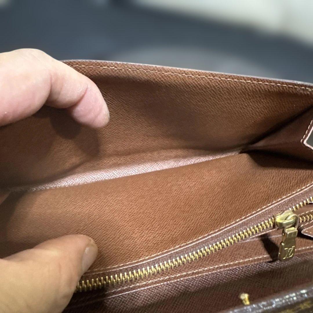 13☆美品♪カード10枚タイプ☆サラ長財布