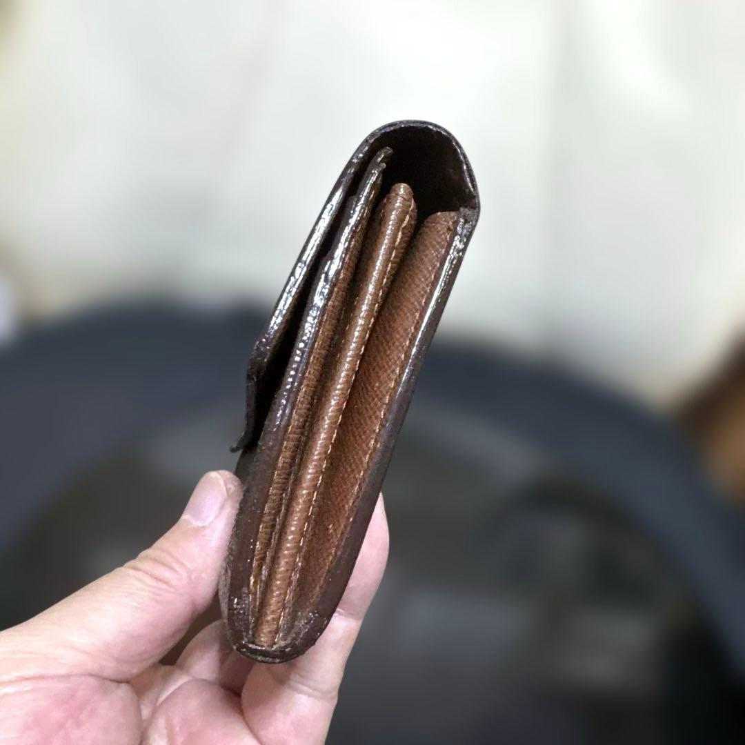 13☆美品♪カード10枚タイプ☆サラ長財布