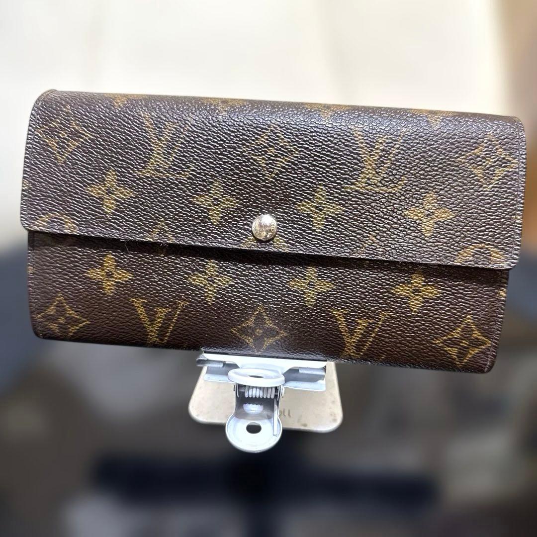 13☆美品♪カード10枚タイプ☆サラ長財布