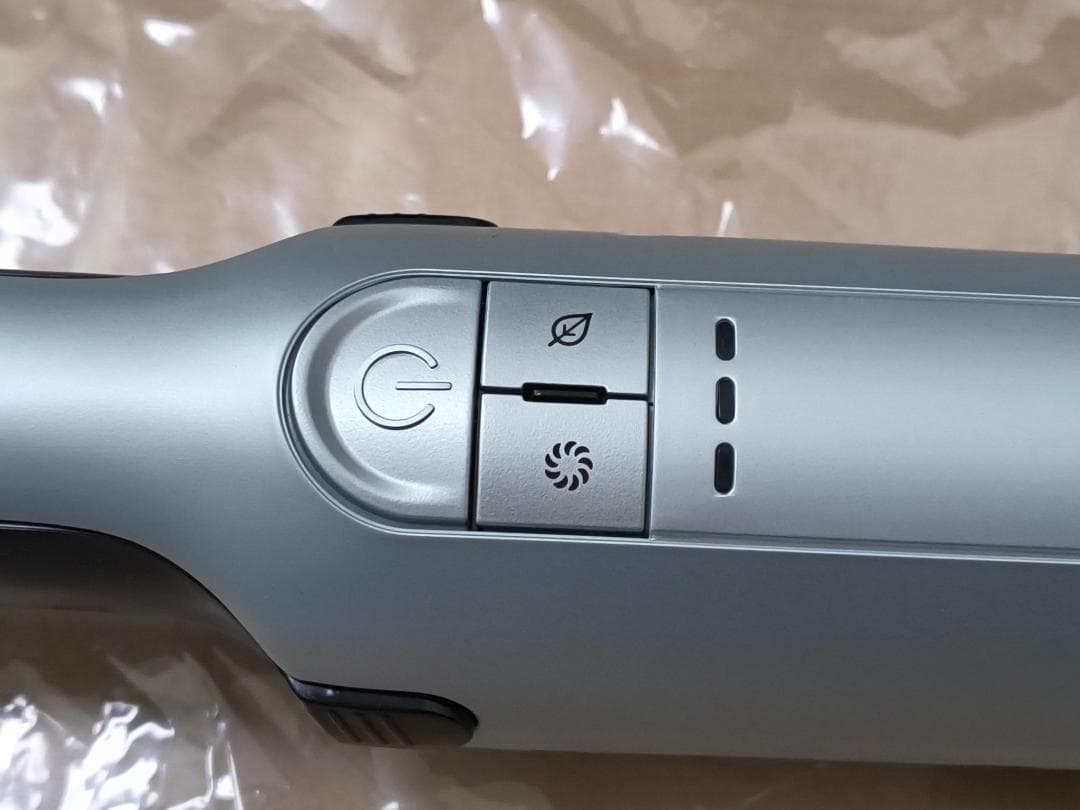 Shark EVOPOWER EX WV415JWH　充電式ハンディクリーナー