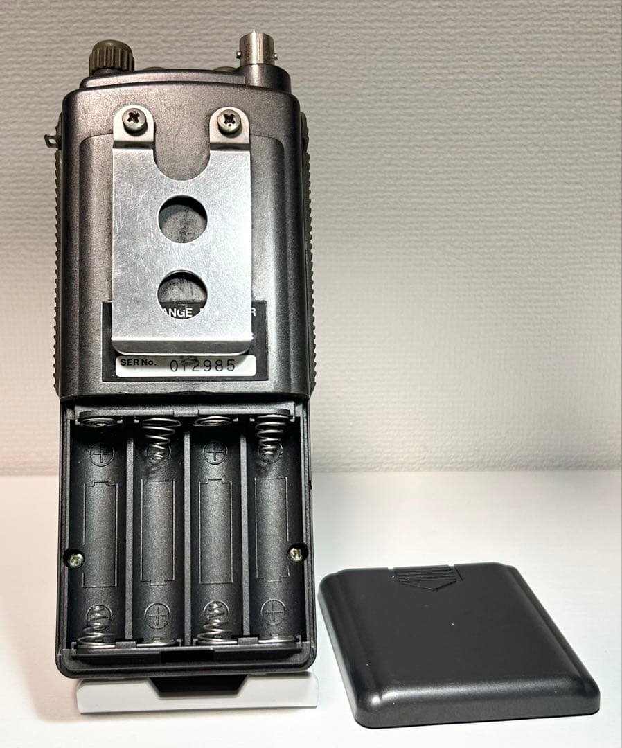 AOR マルチバンドレシーバー AR8000 動作品