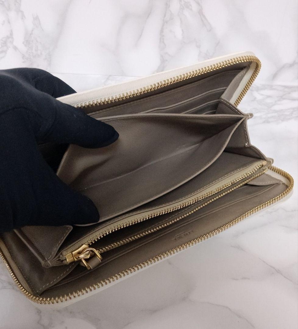 LOEWE 長財布 ラウンドファスナー レザー アイボリー系 上品