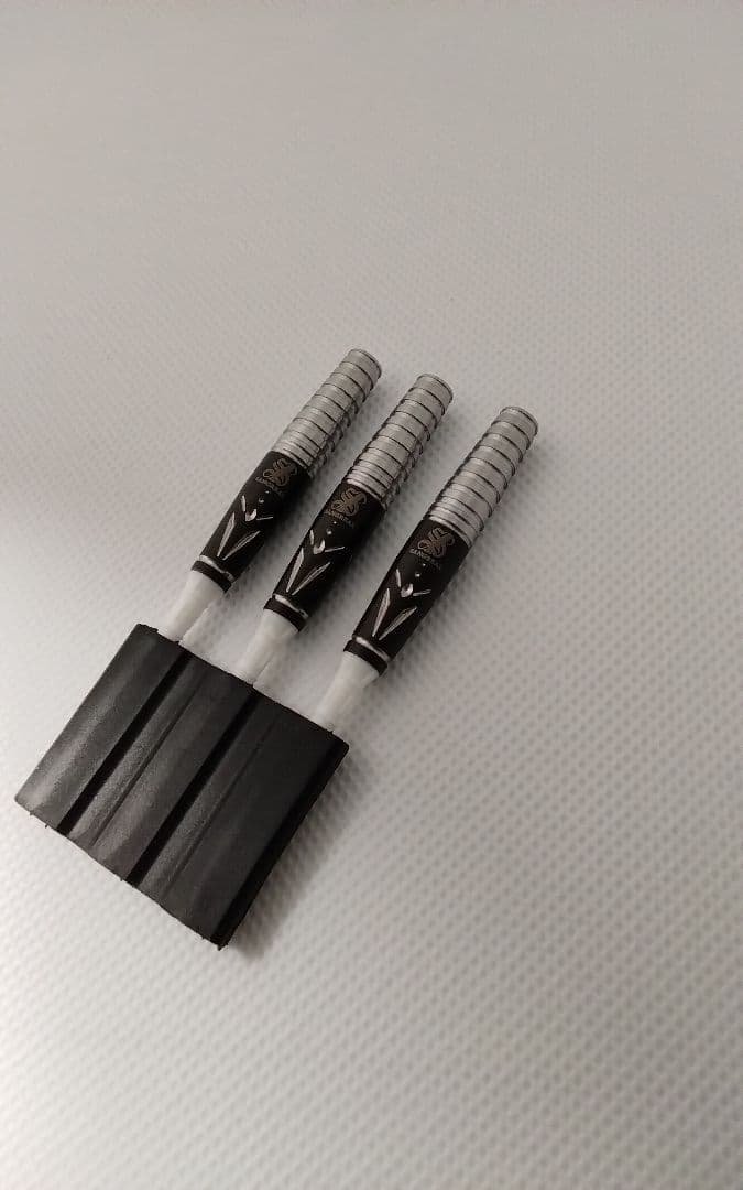 チ*ー様 サングリアル!坂口優希恵!極美品!新品同品!付録未開封!ダーツセット