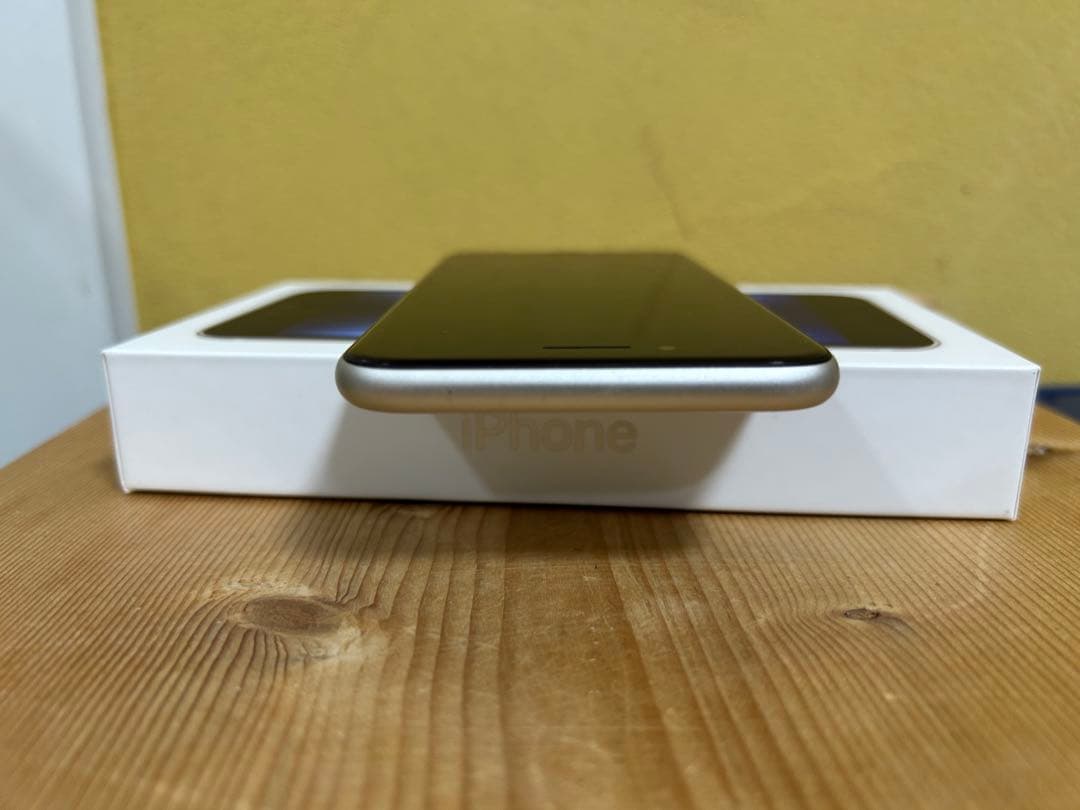 iPhone SE3 128G 本体