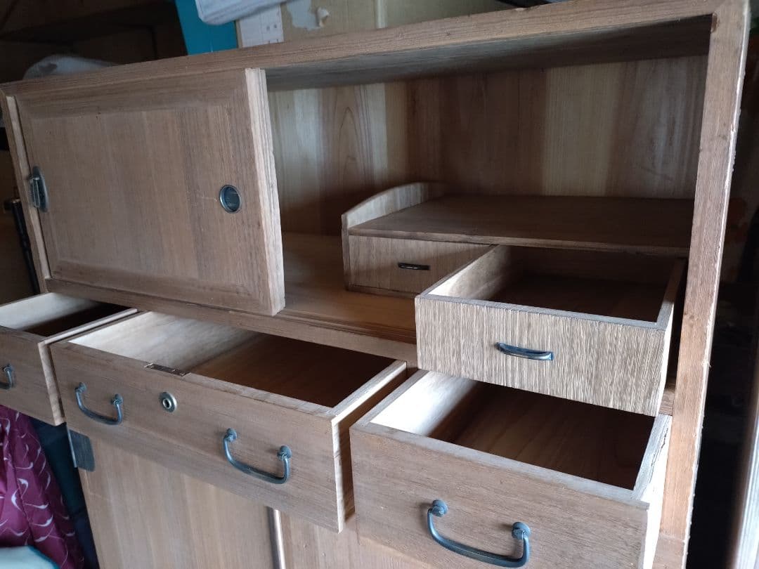 【送料込】桐箪笥 年代物 アンティーク タンス 家具 着物入れ 3分割可能