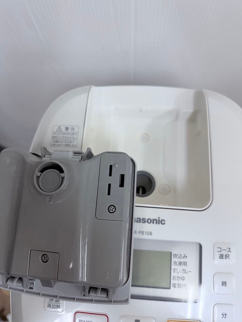 Panasonic 可変圧力 IH 炊飯器SR-PB108 2019年製
