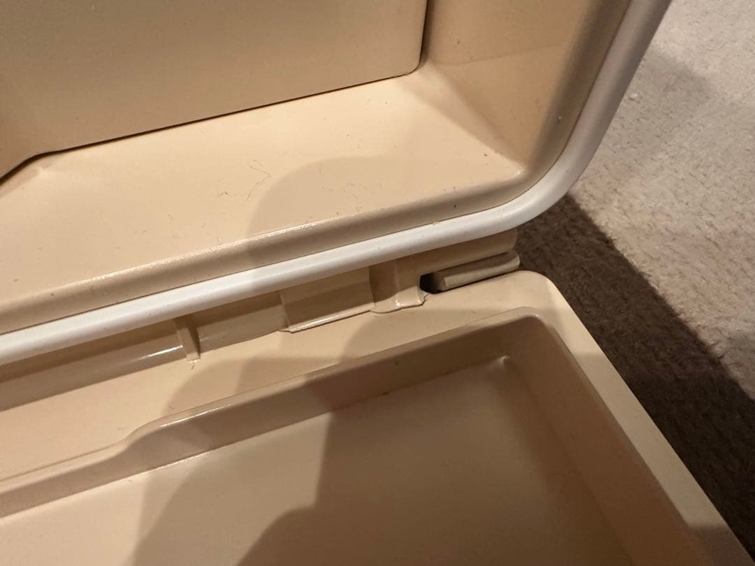 タッパーウェア　Tupperware　スーパーチェスト　クリーム　2段引き出し