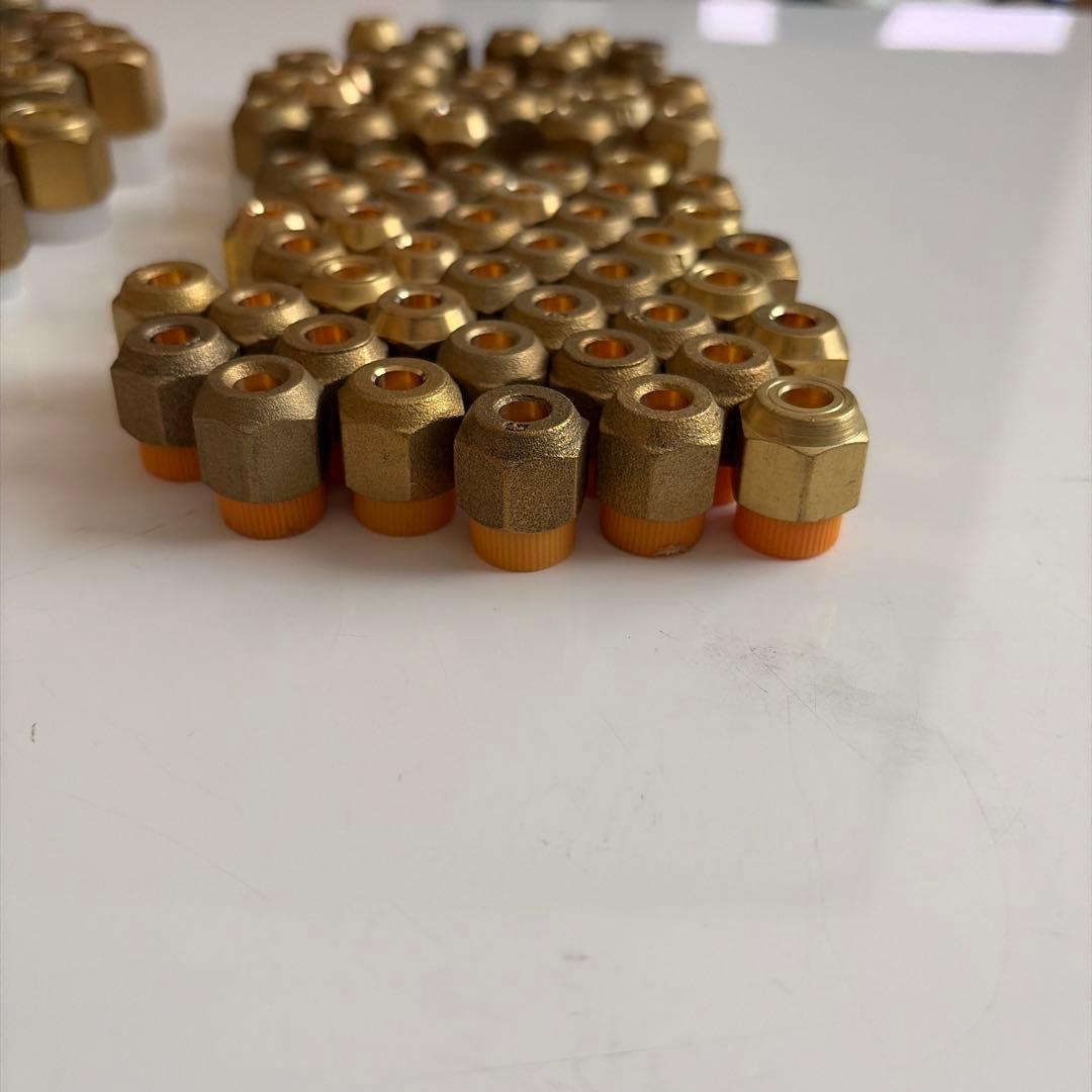 フレアナット　2分3分　2分61個　3分71個