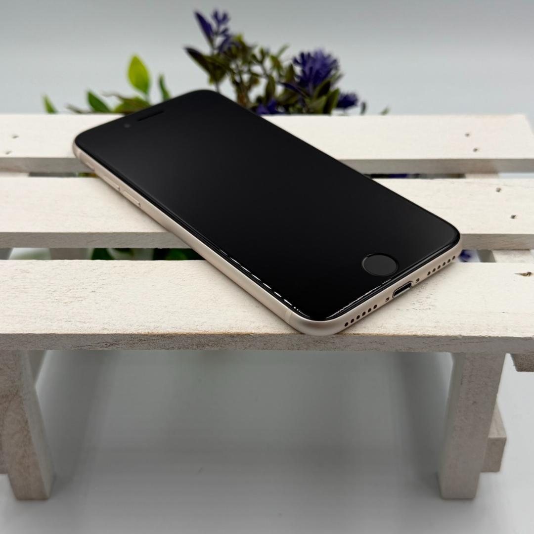 iPhone SE第3世代 64GB スターライト 414