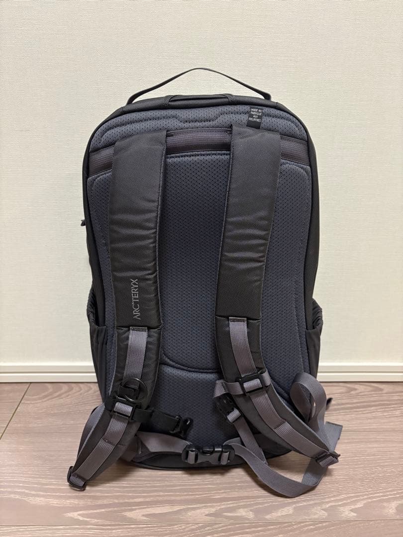アークテリクス マンティス 26 backpack リュック グレー
