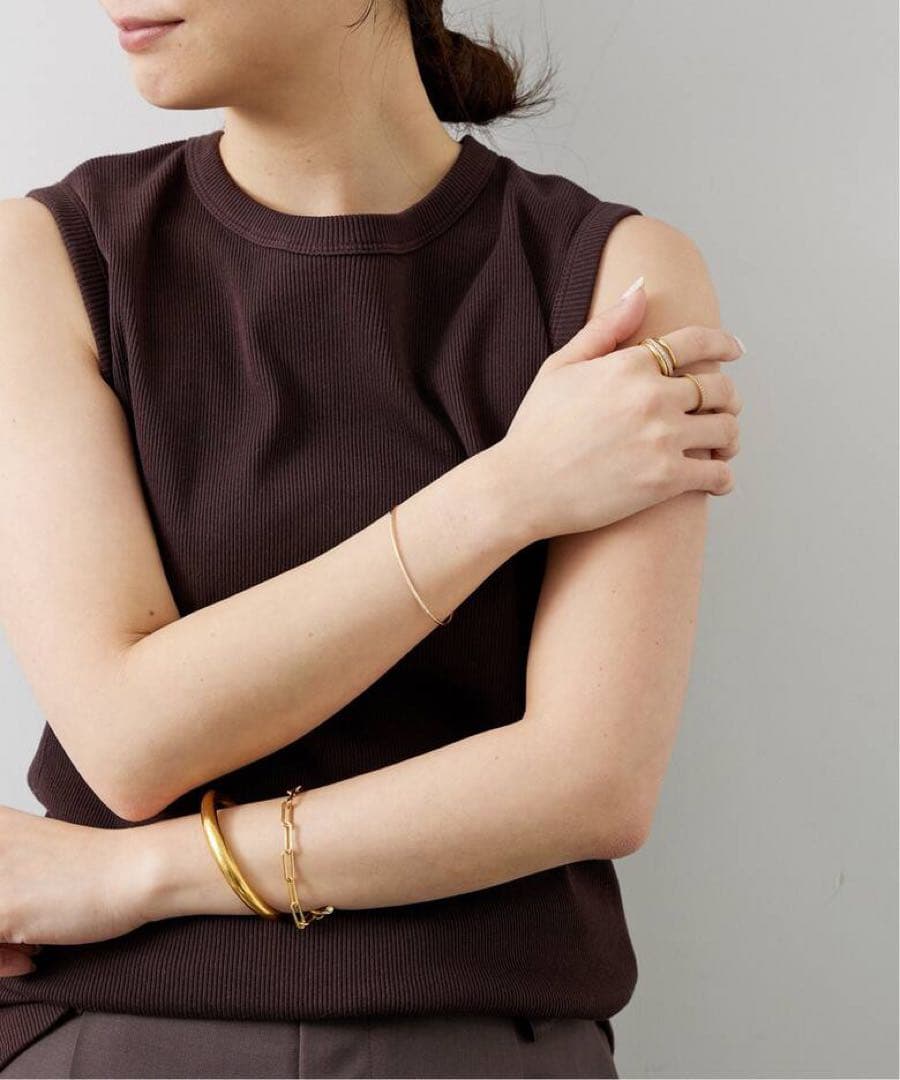 ガブリエラ アルティガス　INFINITE TUSK CUFF Cバングル