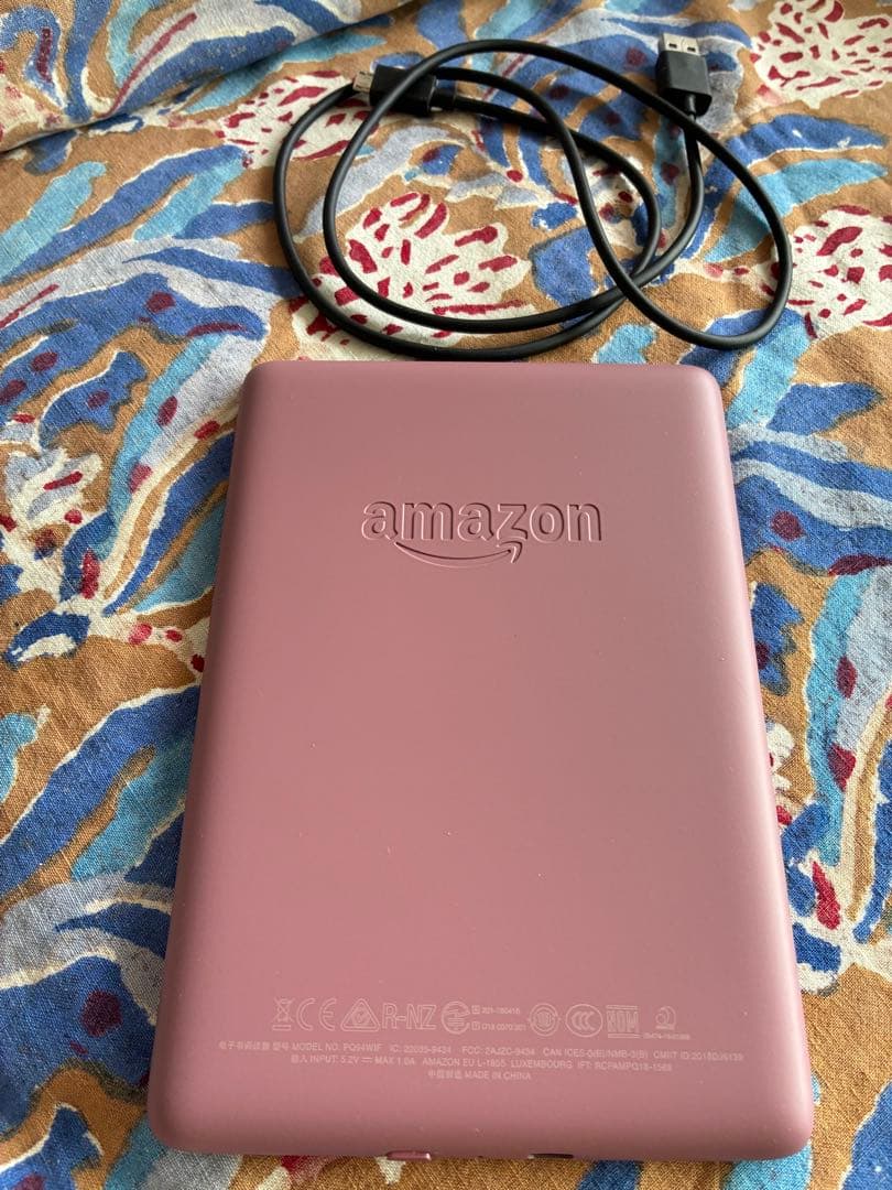【ほぼ新品】Kindle Paperwhite 防水Wi-Fi 8GB 10世代