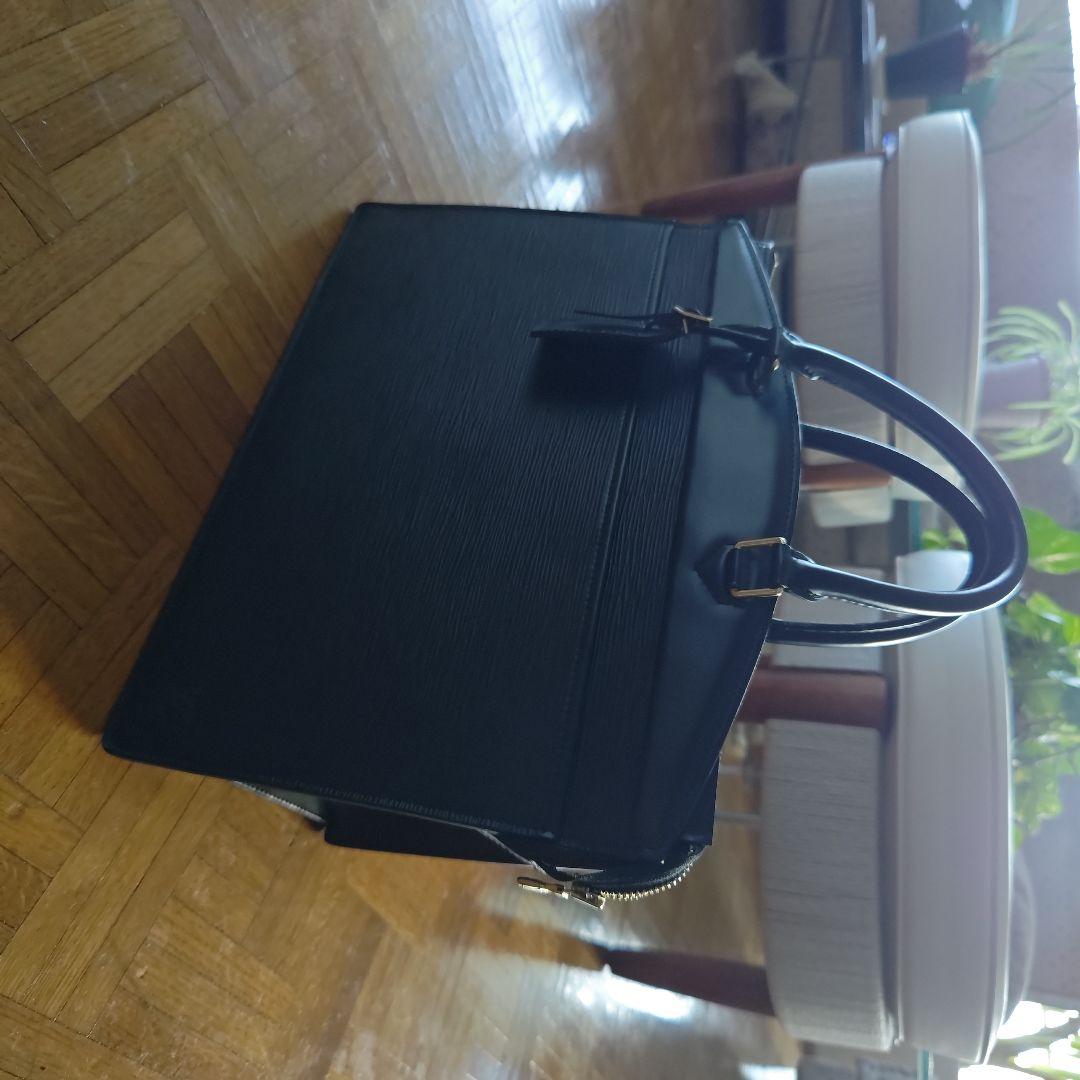 ルイ・ヴィトン エピレザー ビジネスバッグ ネイビー