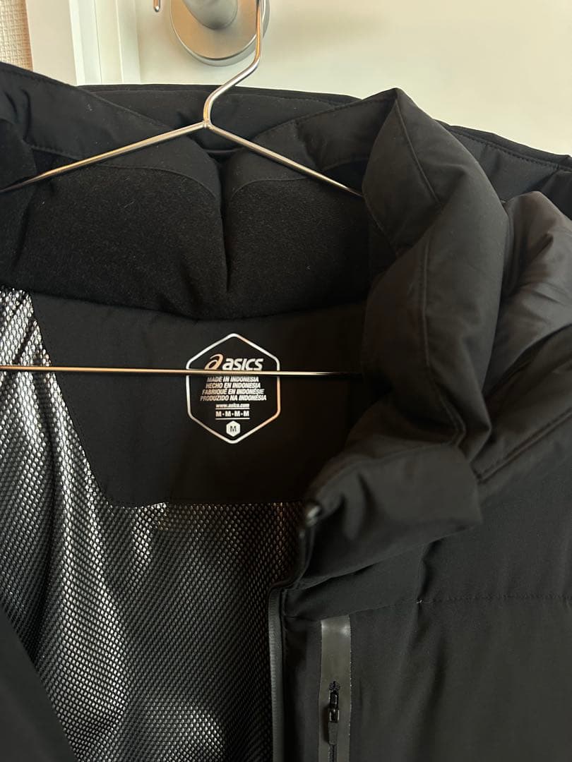 asics ダウンジャケット ユニセックス Mサイズ