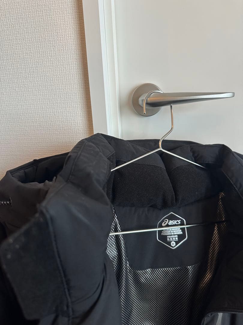 asics ダウンジャケット ユニセックス Mサイズ