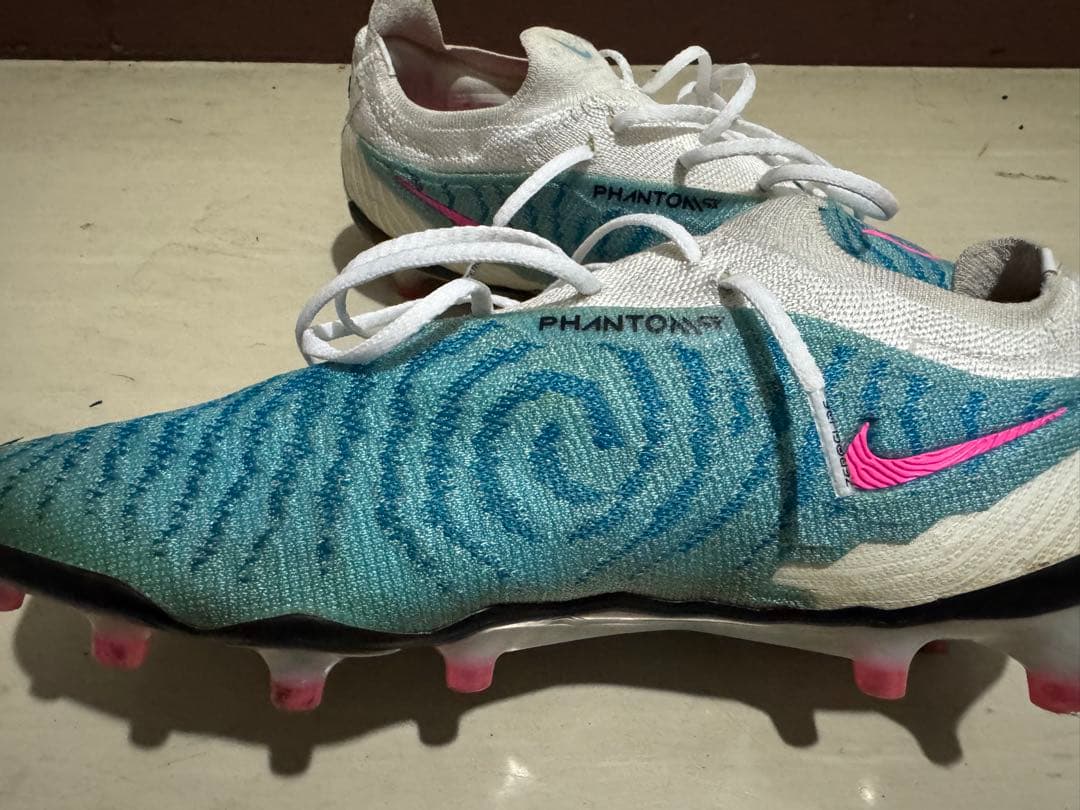 Nike Phantom サッカーシューズ スパイク