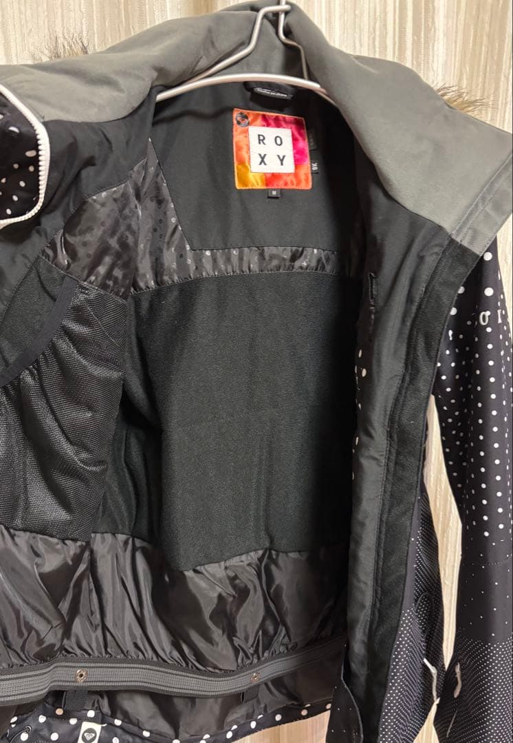 【美品】ROXY スノーボードウェア ジャケット M 8K防水性　本日お値下げ中