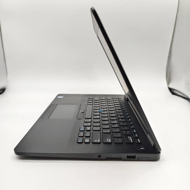 美品★ バッテリー◎ 14 デル i7-6 8GB SSD256GB オフィス