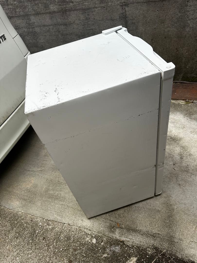 MAXZEN 冷凍庫 家庭用 小型 60L 右開きノンフロン チェストフリーザ