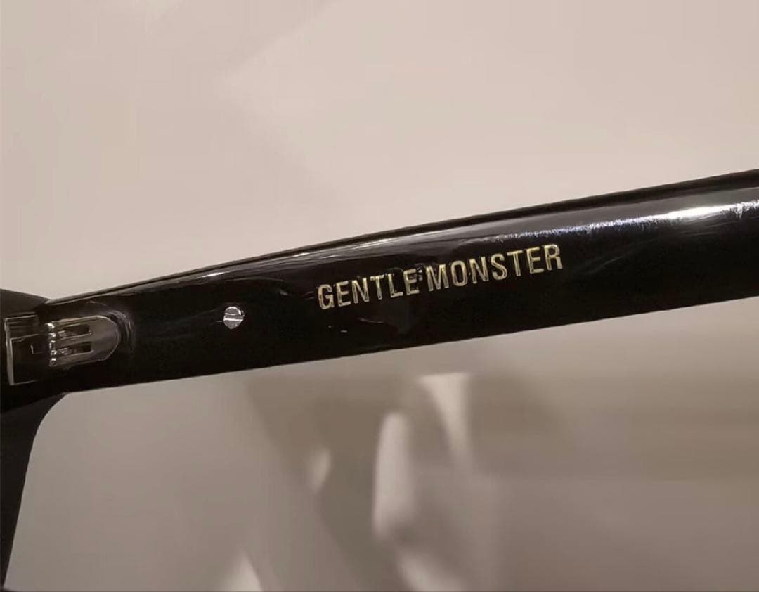 GENTLE MONSTER MUSEE ブラックサングラス
