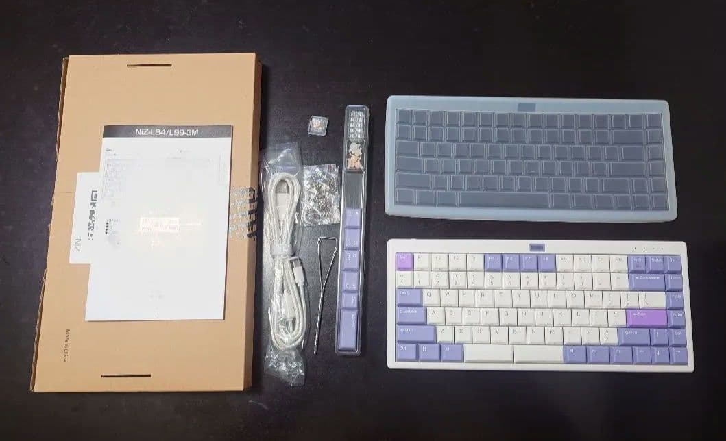 【美品】NiZ-L84 静電容量無接点 キーボード ロープロファイル