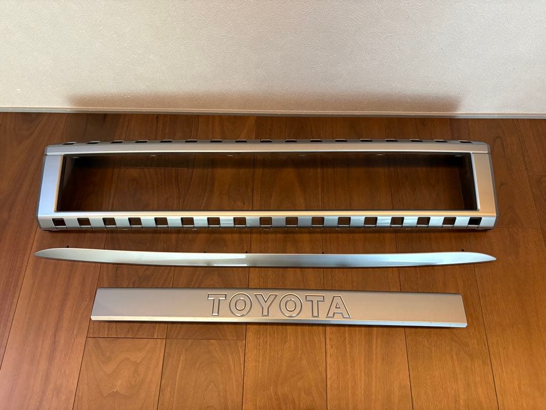 トヨタ ランクル250 グリル ボンネットガーニッシュ リアガーニッシュ 3点