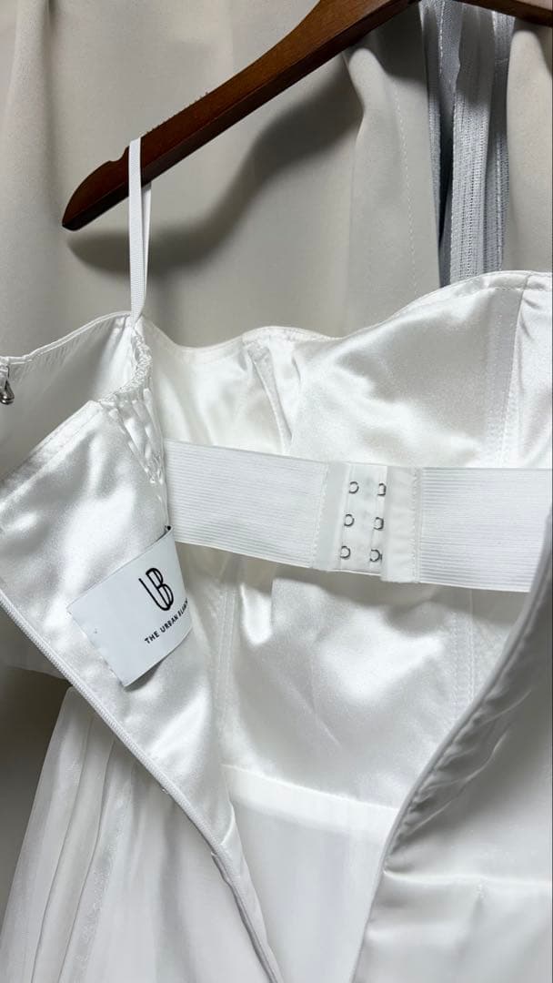 アーバンブランシュ　ウエディングドレス　CD51 ※袖なし