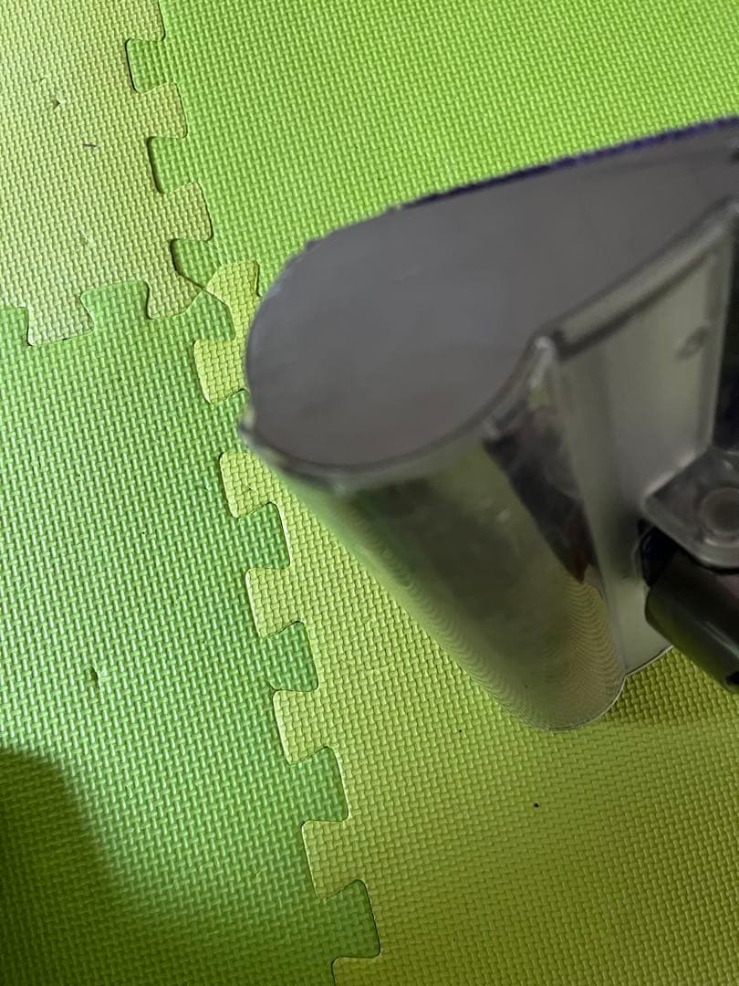 ダイソンSV12コードレスクリーナー