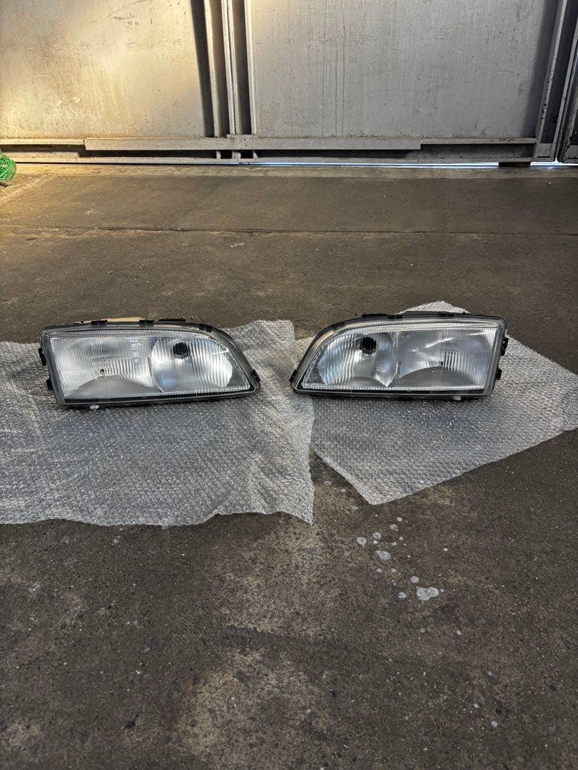 99年式 V70(8B) 純正ヘッドライト