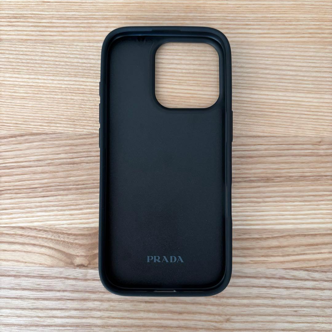 PRADA iPhone 16 Pro ケース【新品未使用】