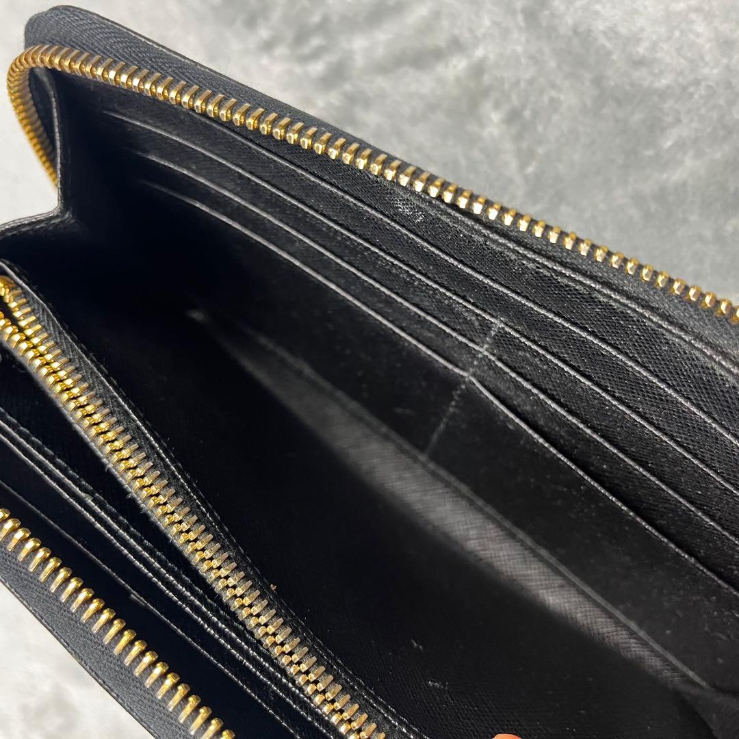 Prada プラダ ラウンドファスナー 長財布 ブラック 黒 三角ロゴ
