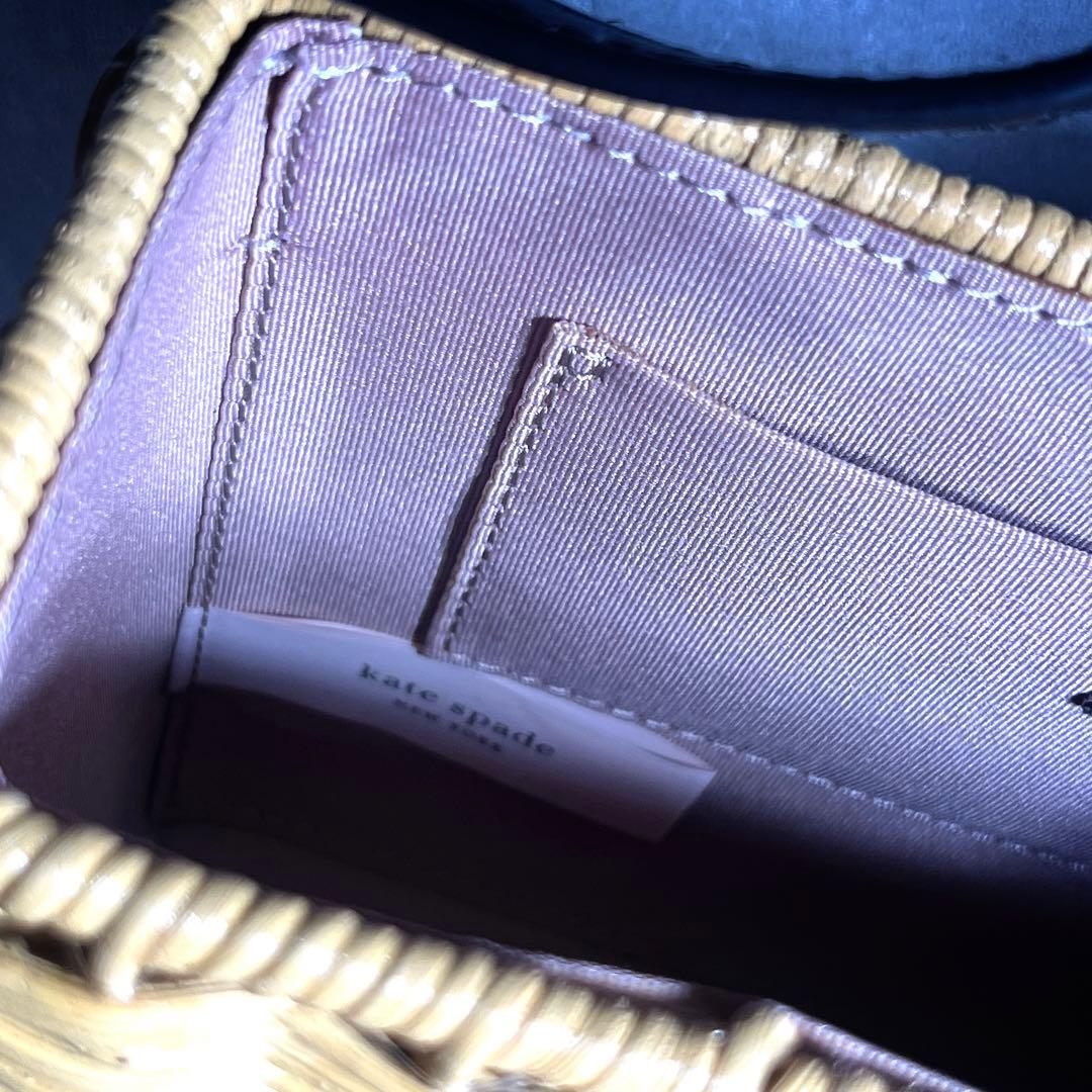 未使用 完売品　ケイトスペード カゴバック カメラ ショルダーバッグ　シルバー