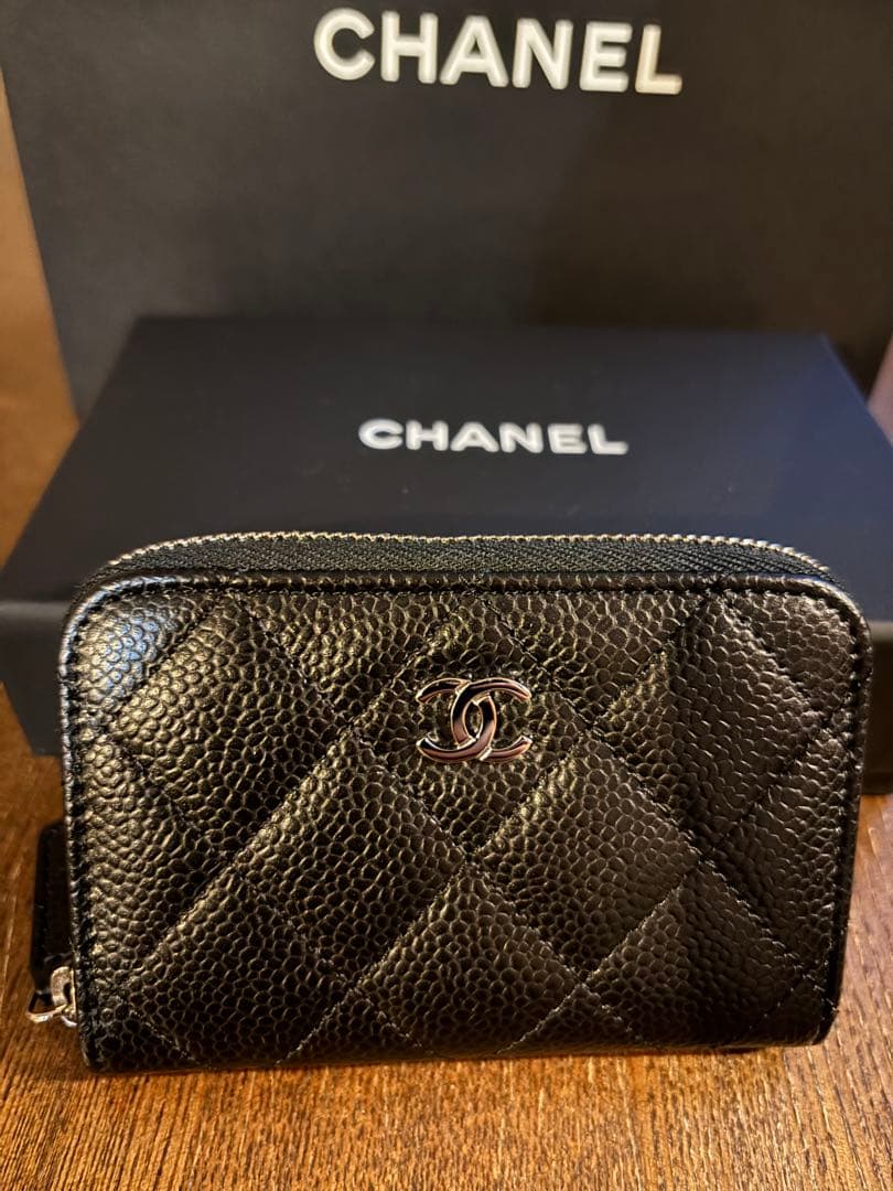 CHANEL ブラックレザー ケース　25日まで価格