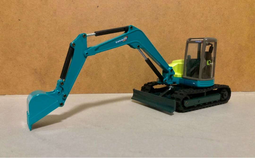 JOAL製YANMAR ヤンマーViO70 ミニショベル1/32国内Ver美品✨