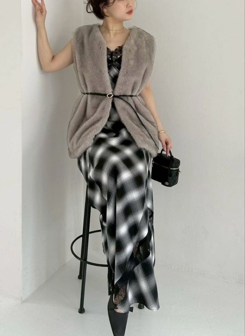 初売りセール！FRAY I.Dレーストリムスリップワンピース　ほぼ新品　本日限定