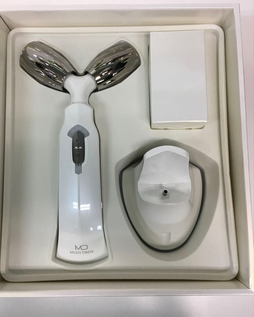 【新品未使用】マルチドライブ　美顔器　ARTISTIC&Co.