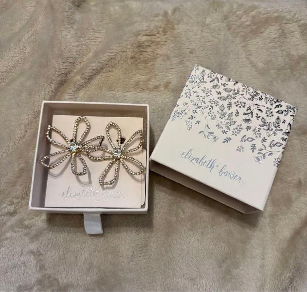 【Elizabeth Bower】エリザベスバウアー イヤリング　ゴールド