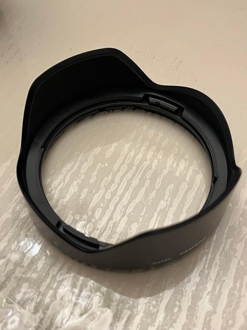 極美品TAMRON 20-40mm F/2.8 Di III VXDズームレンズ